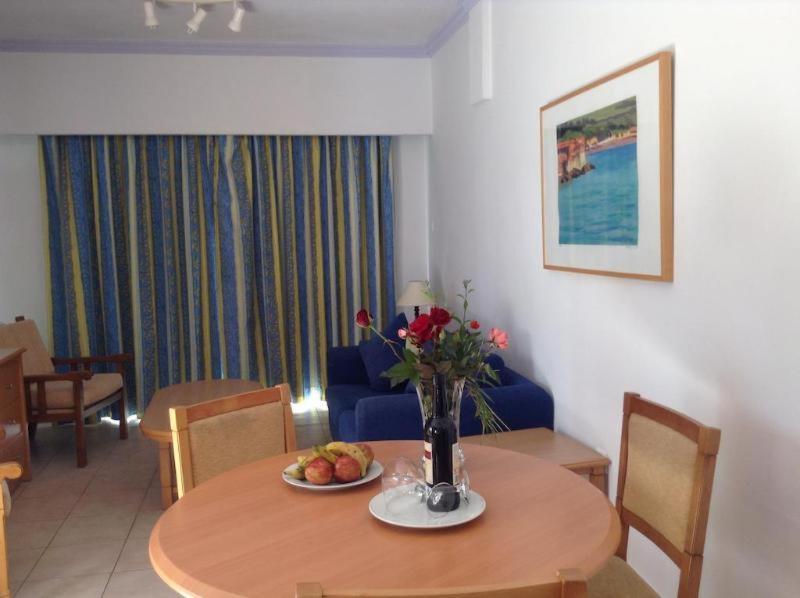 Paphos Gardens Apartment Rum bild
