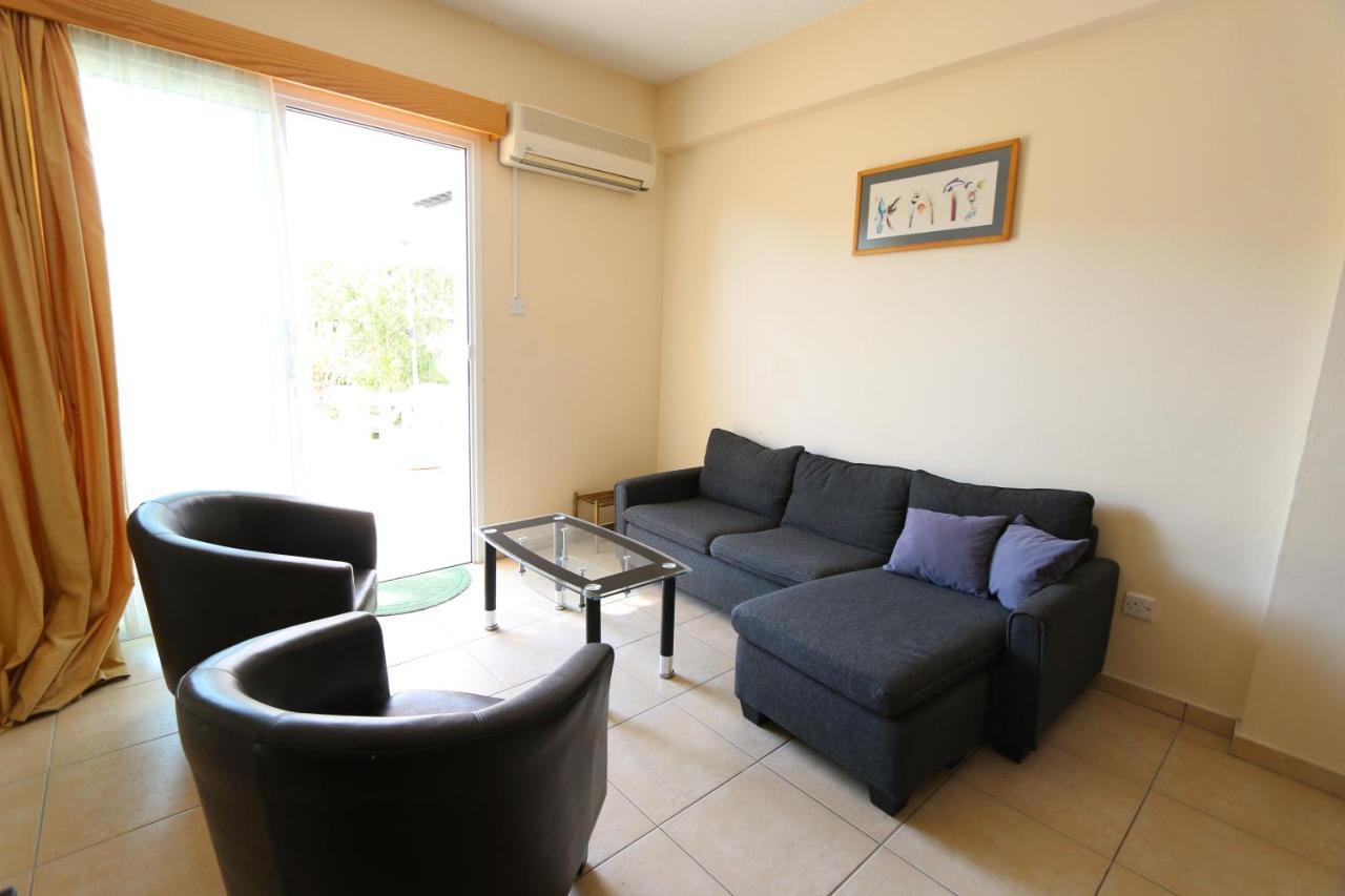Paphos Gardens Apartment Exteriör bild